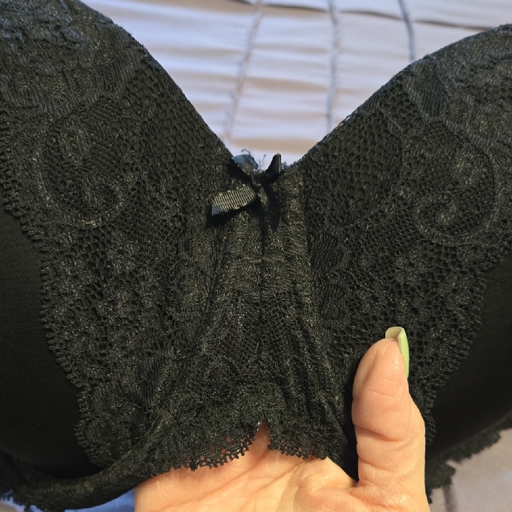 Victoria's Secret Black Strapless Lace-Trim Bra - Picture 2 of 7